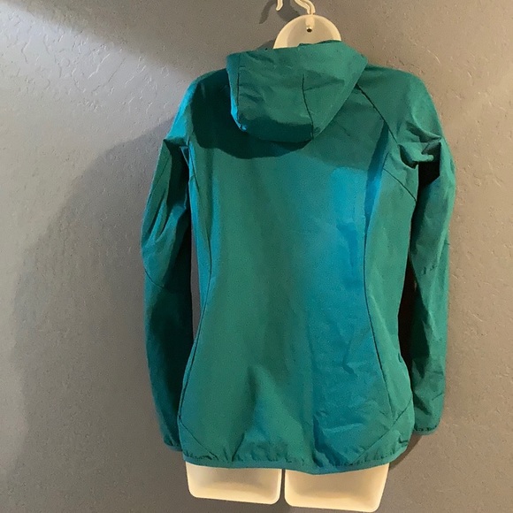 Macpac Pertex Equilibrium soft shell Alpine Series - Picture 6 of 10